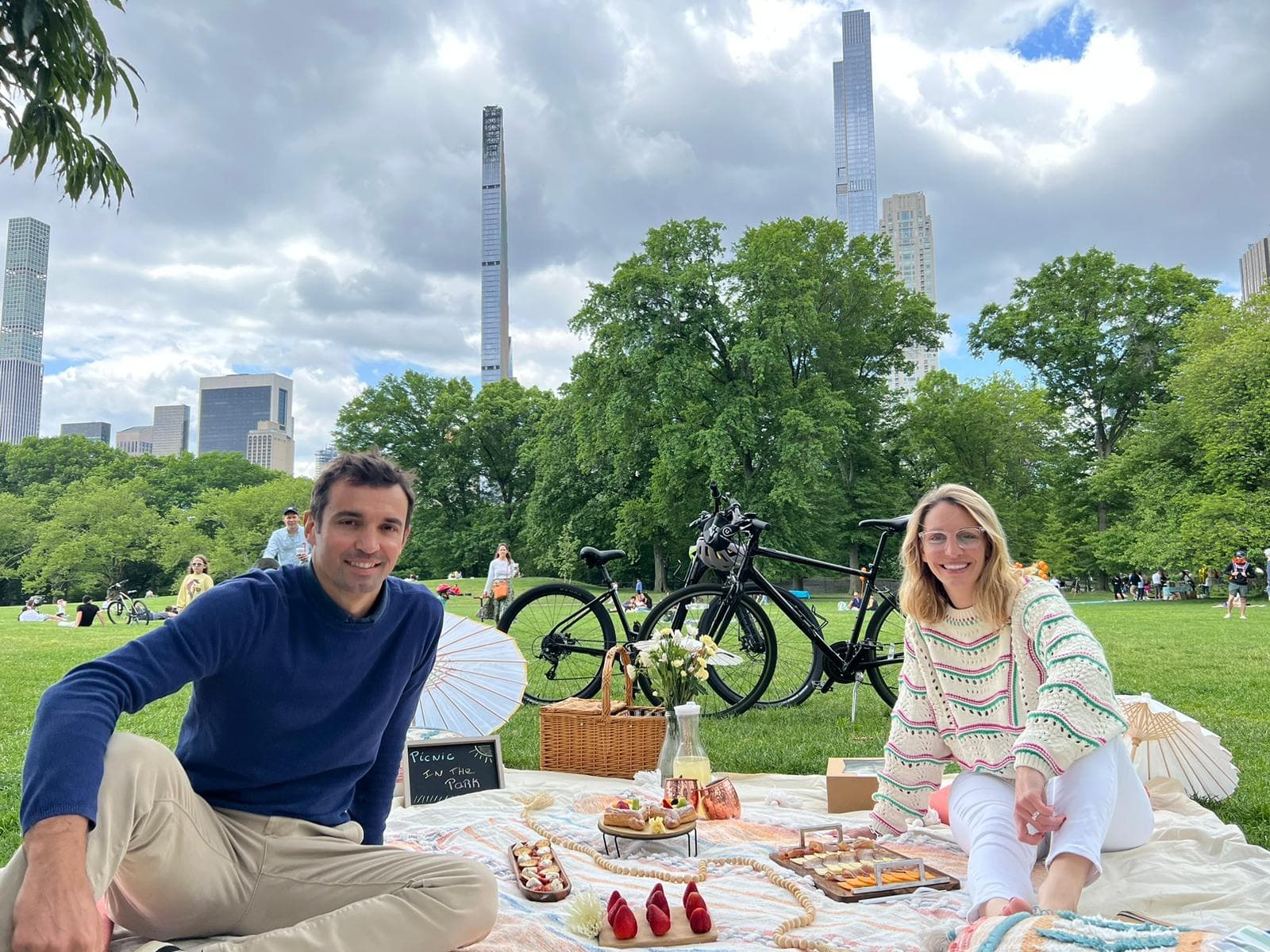 Central Park Bike Tour & Picnic with Unlimited Biking NYC