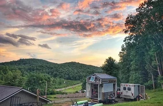 Experience Ultimate Comfort with Full Hook-Up RV Camping in Chincoteague