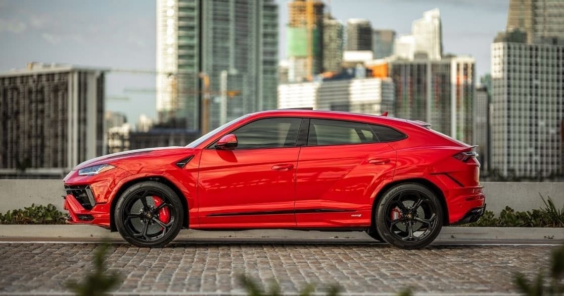 Lamborghini Urus Miami Beach 24-Hour Super-SUV Delivered to Your Door