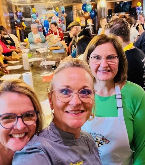 Private Smoky Mountain Cooking Class: Chef-Led Cabin Dining in Gatlinburg