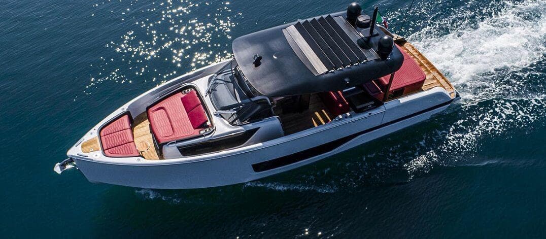 Explore the Amalfi Coast in Luxury: CRANCHI Yacht Adventures from Naples