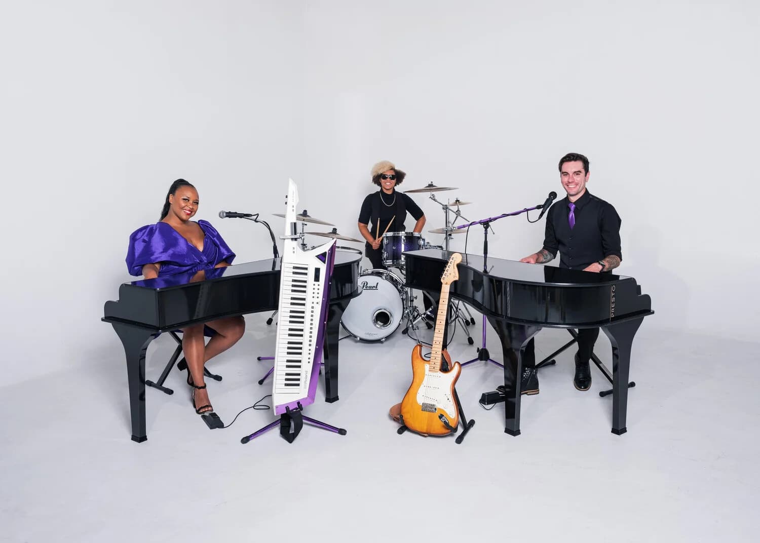 Dueling Pianos at Singing Water Vineyards: Live Music in Texas Hill Country