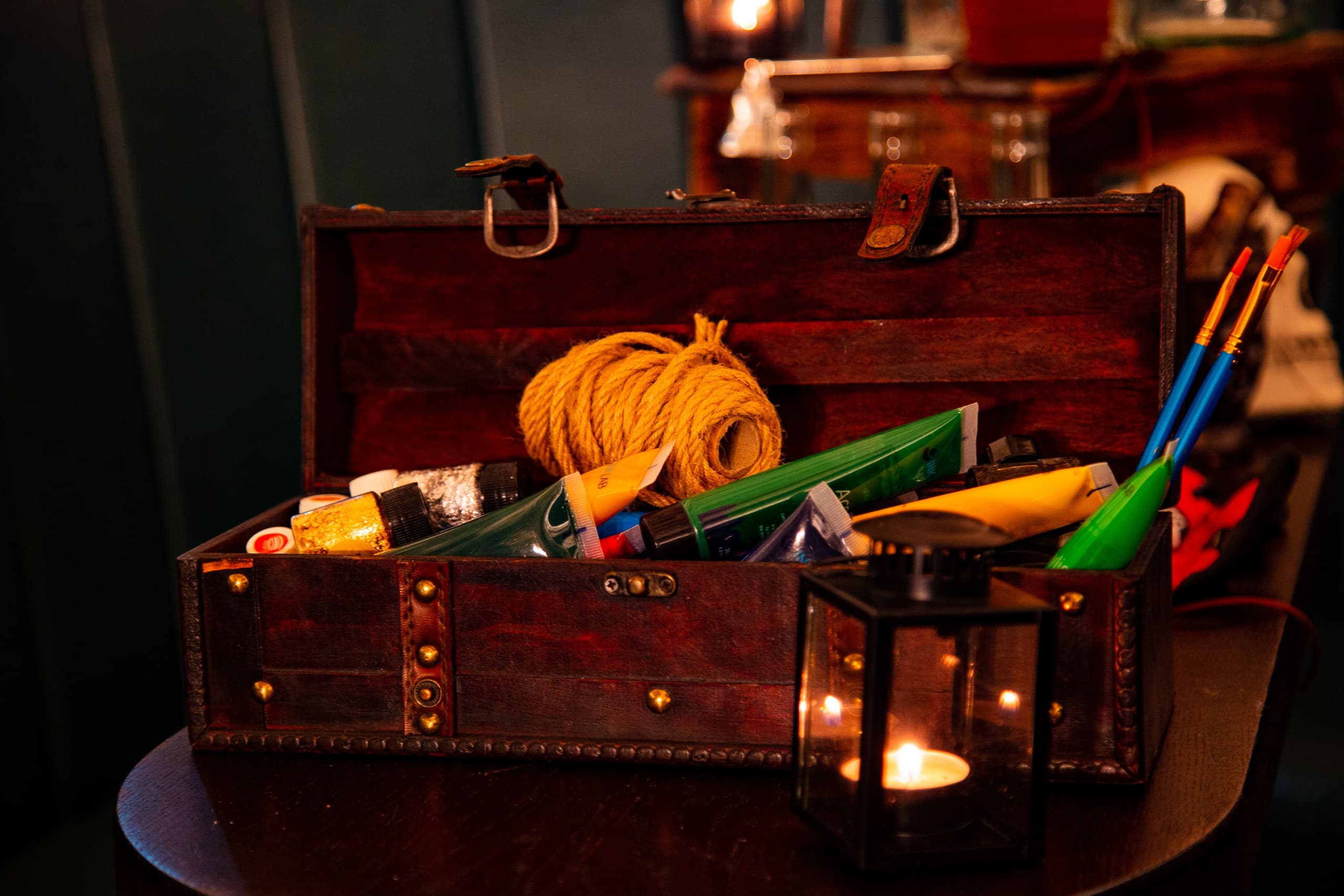 Wand-Making Adventure at Thunderdices in Edinburgh