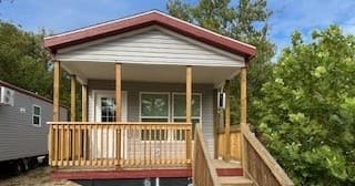 Riverfront Cabin Stay at Shady Beach Campground in Missouri