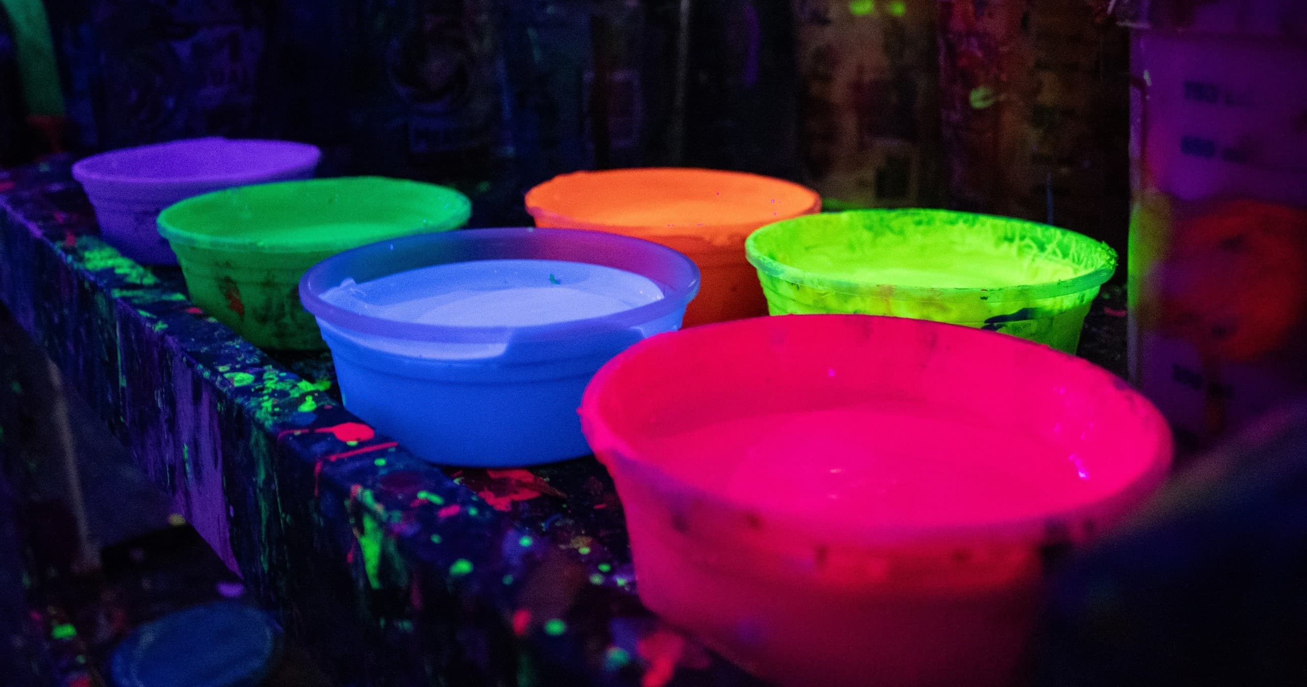 Glow Acrylic Pour: Create Marbled Canvas Art at Atlanta Perimeter Studio photo 2
