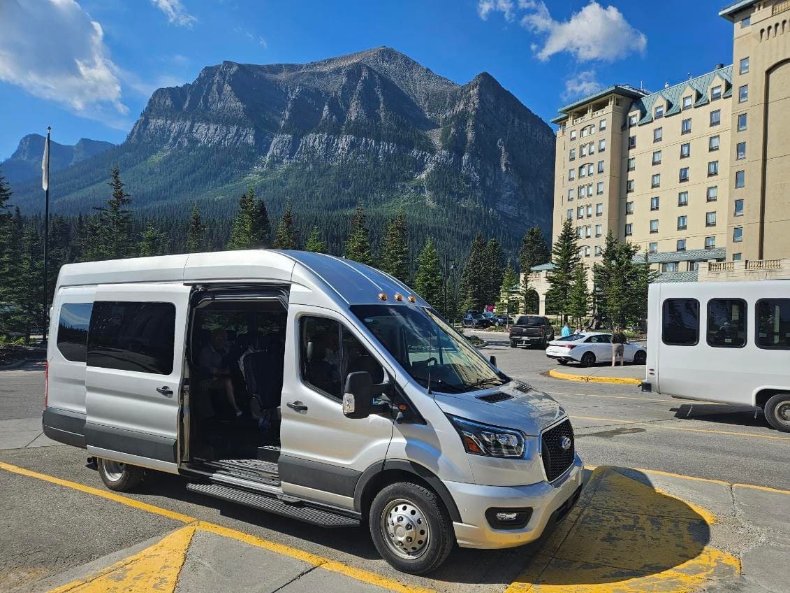Luxury Calgary to Lake Louise Shuttle with Alberta Blue Sky Tours