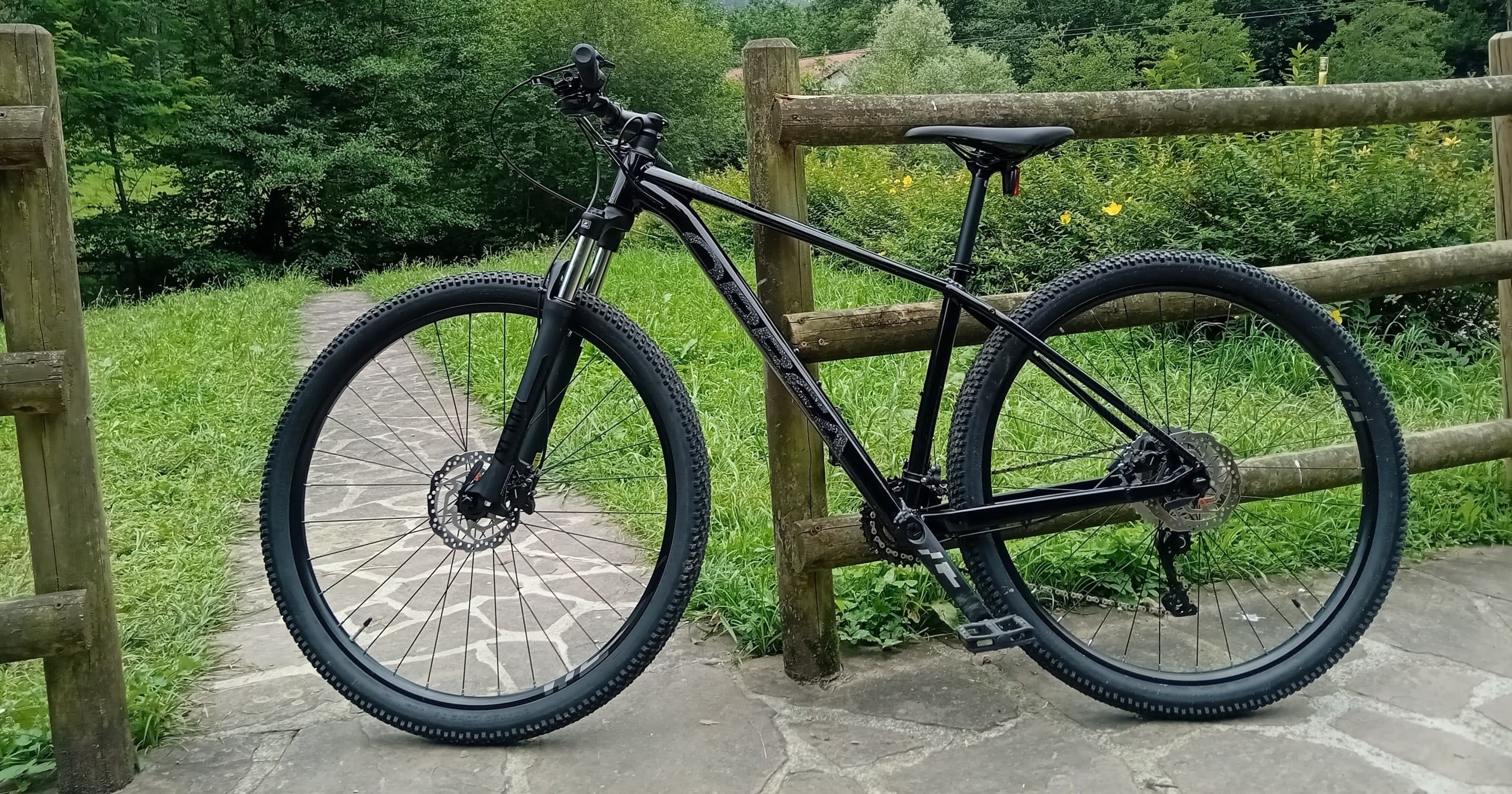 Leitzaran Biking Adventures in Andoain, Euskadi
