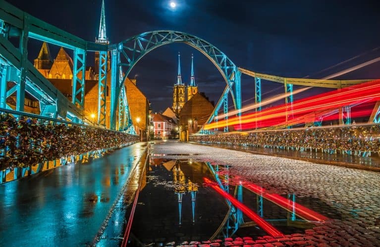 Wrocław Islands & Bridges Tour by Walkative! - Lower Silesian Voivodeship