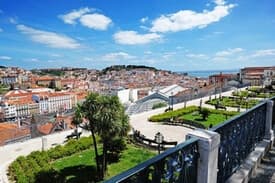 Urban Sightseeing & Cultural Tour with Diva Tuk Tours in Lisbon