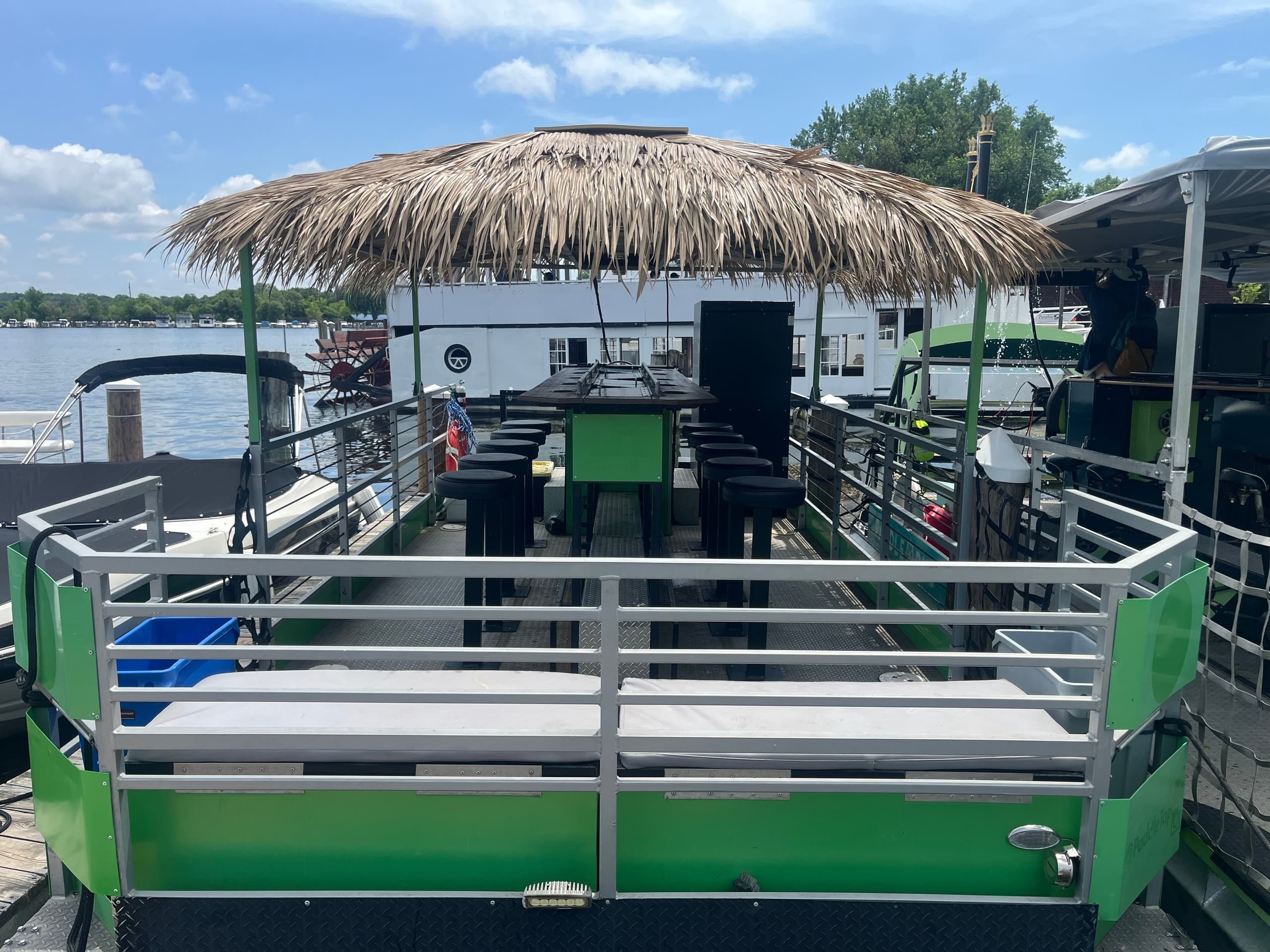Small TikiTap Cruise on Lake Minnetonka: Two-Hour Pontoon Party from Excelsior
