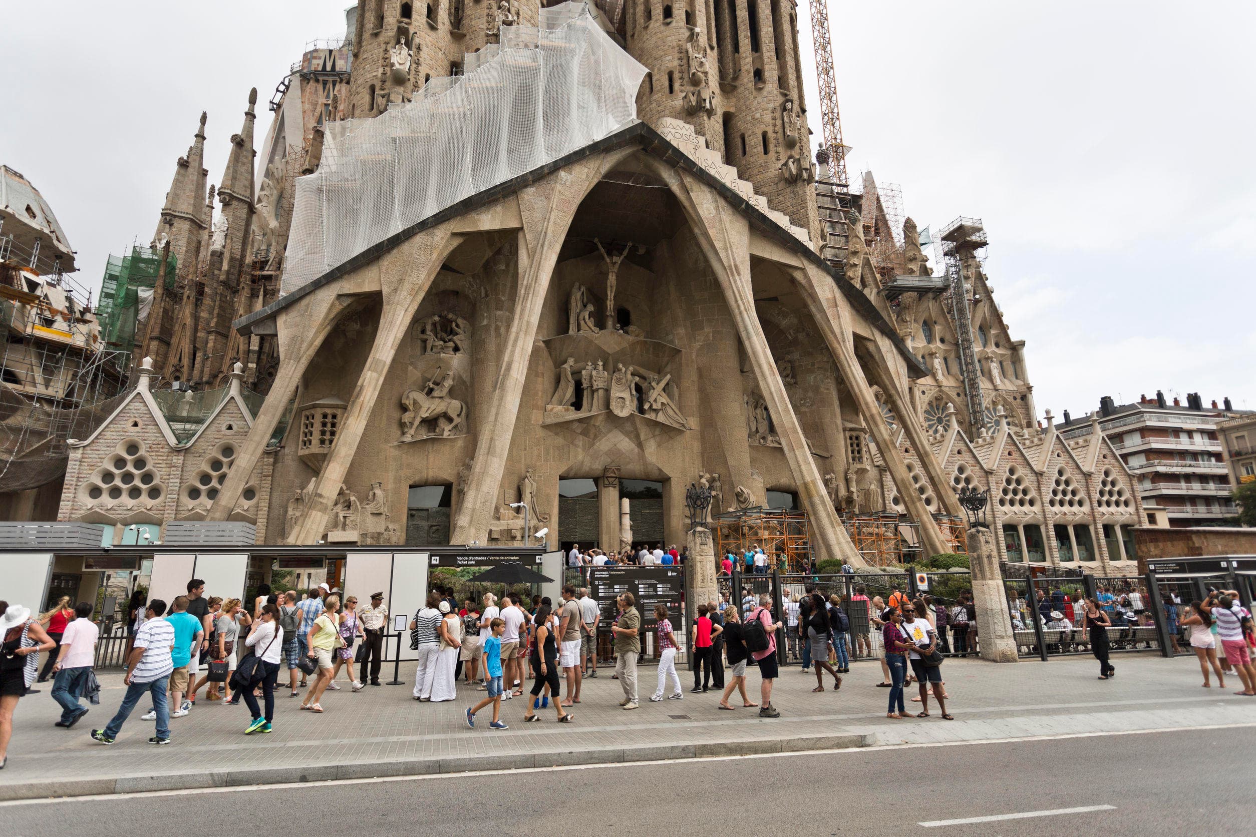 Sagrada Familia Tower Tour with Amigo Tours Europe