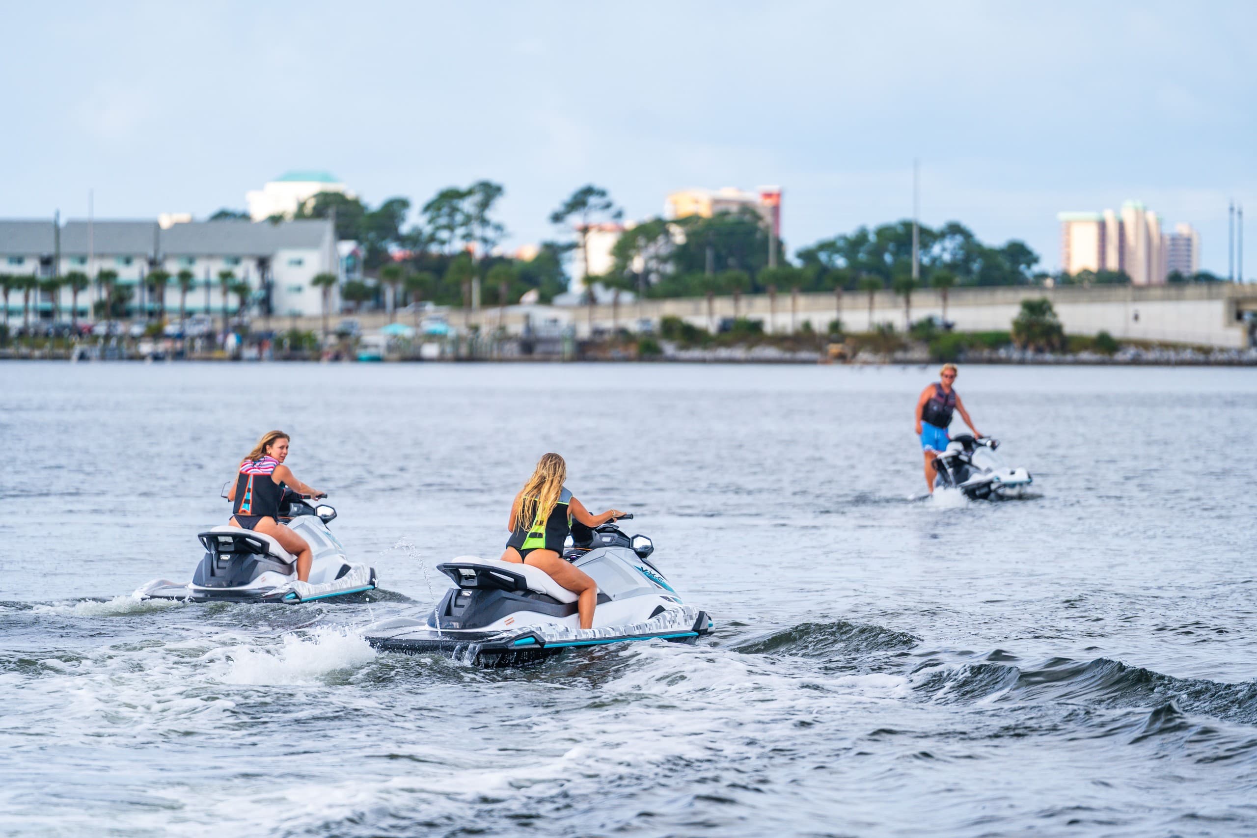 Unguided Jet Ski Rentals in St. Andrews Bay: One Hour Wave Runner Adventure photo 1