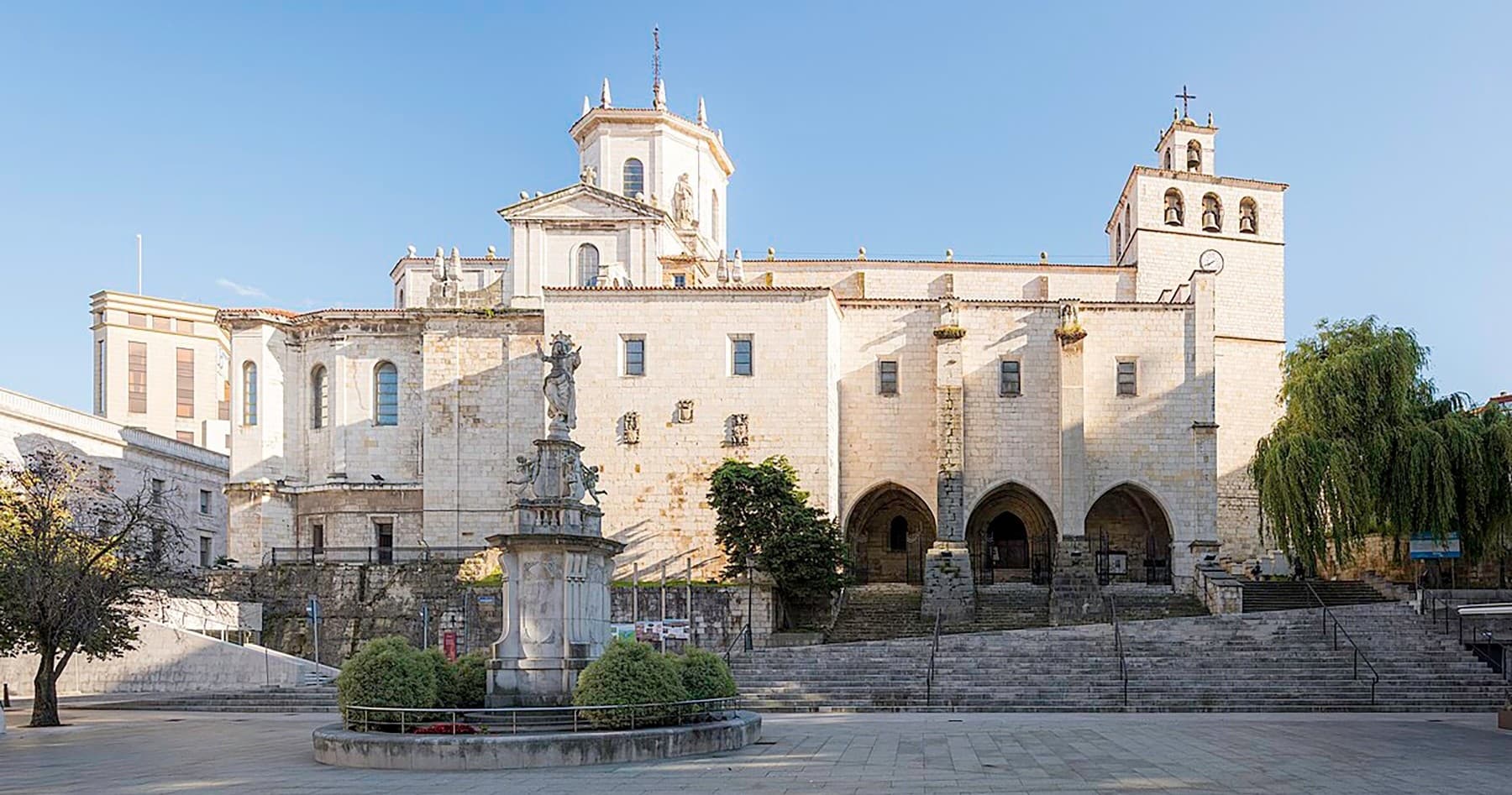 Private Walking Tour in Santander: Jardines de Pereda, Mercado de la Esperanza & Centro Botín