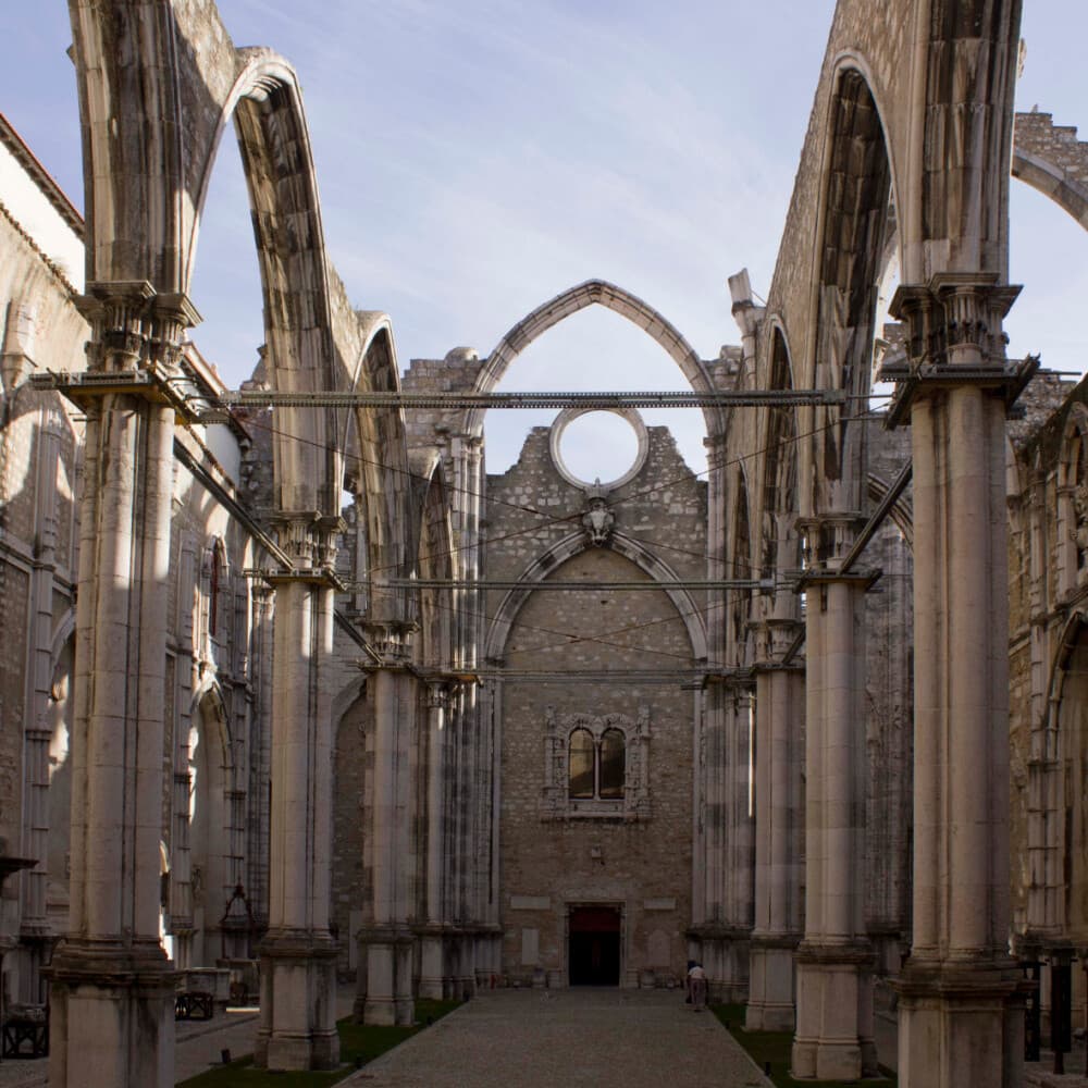 Lisboa em Ruínas: Walking Lisbon's Earthquake Ruins and Hidden Flavors
