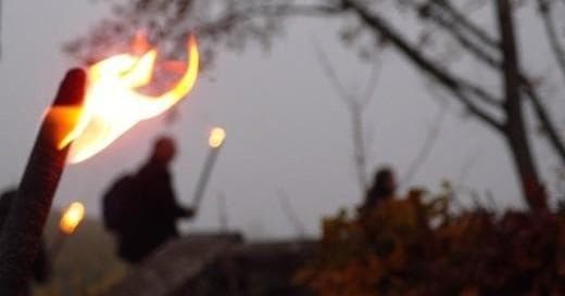 Evening Torchlight Hike & Mulled Wine with cult-touren Wiesbaden