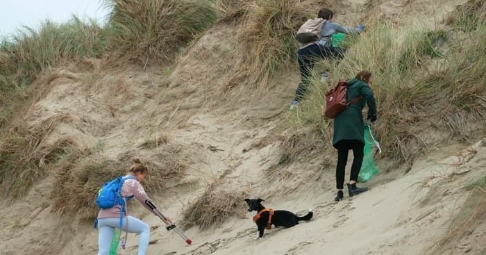 Amsterdam North Sea Beach Cleanup: Two-Hour Team Event with Plastic Whale photo 3
