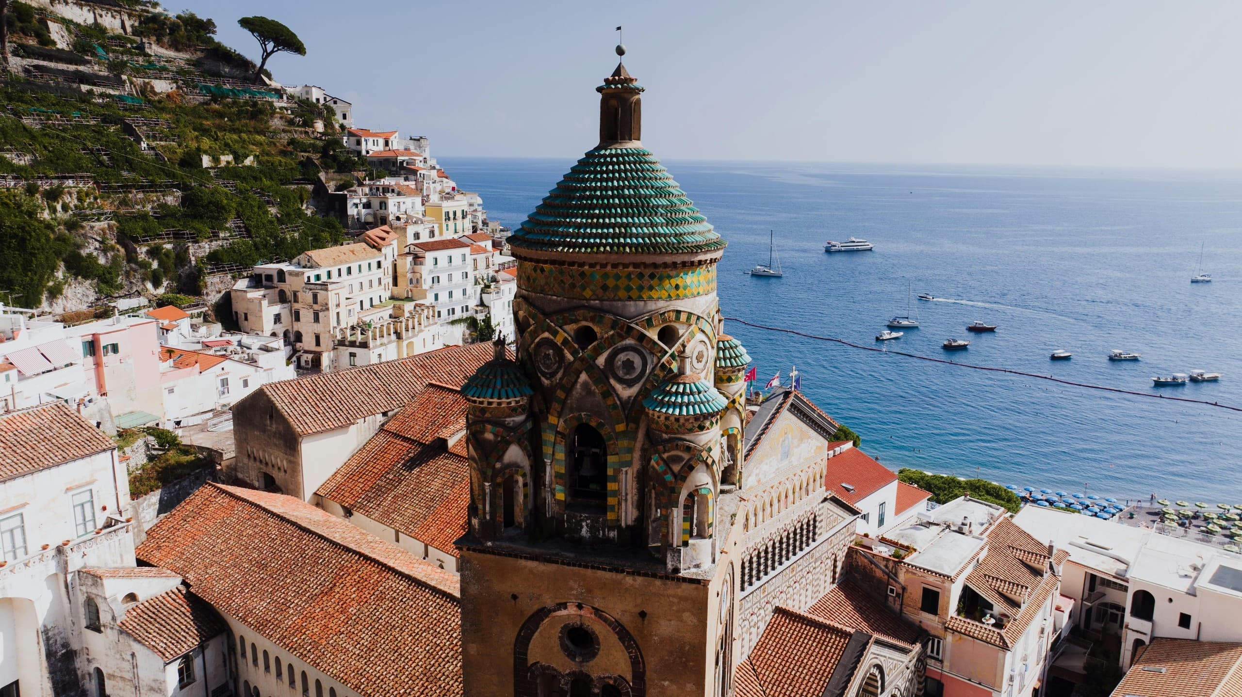 Driving the Amalfi Coast: 8-Hour Minibus Tour to Positano, Amalfi & Ravello