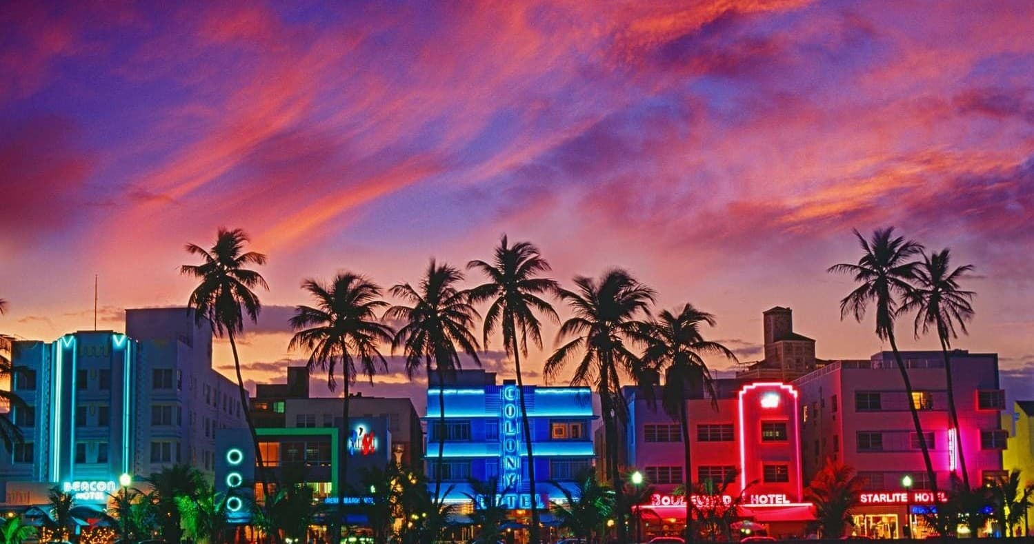Experience Miami’s Ultimate Nightlife: The Miami Bar Crawl