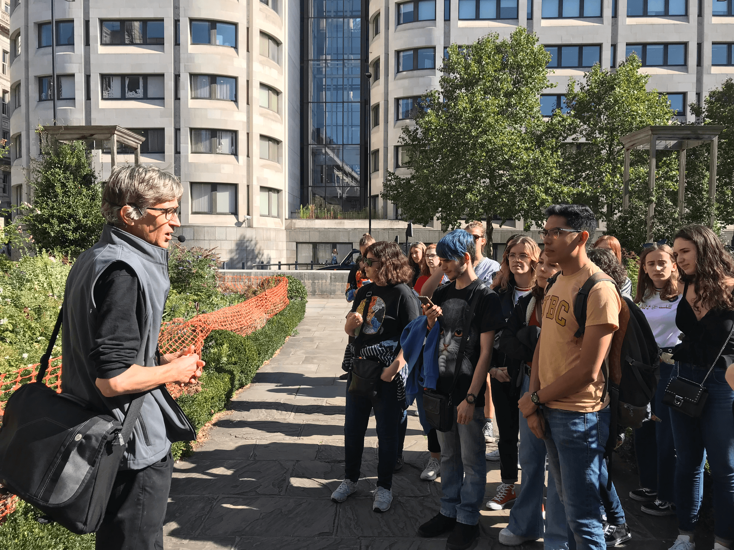 Heretics and Horrors: A Private 90-Minute Dark History Walk in London