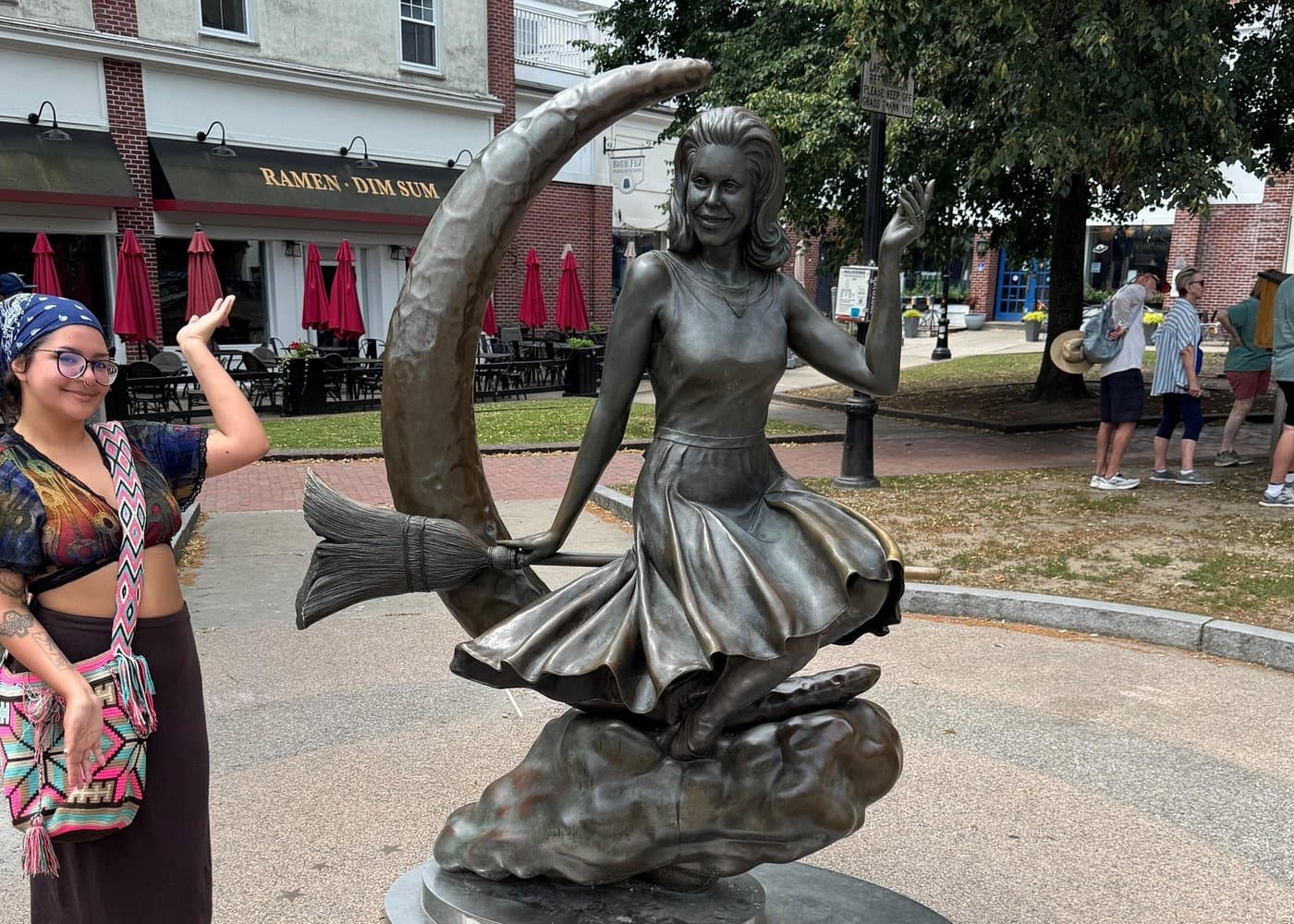 Historical Land Adventure with Wicked Awesome Tours in Salem