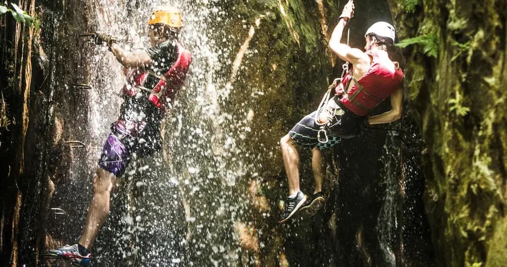 Rincon de la Vieja Waterfall Canyoning: 2.5-Hour Rappels & Tarzan Swing in Guanacaste