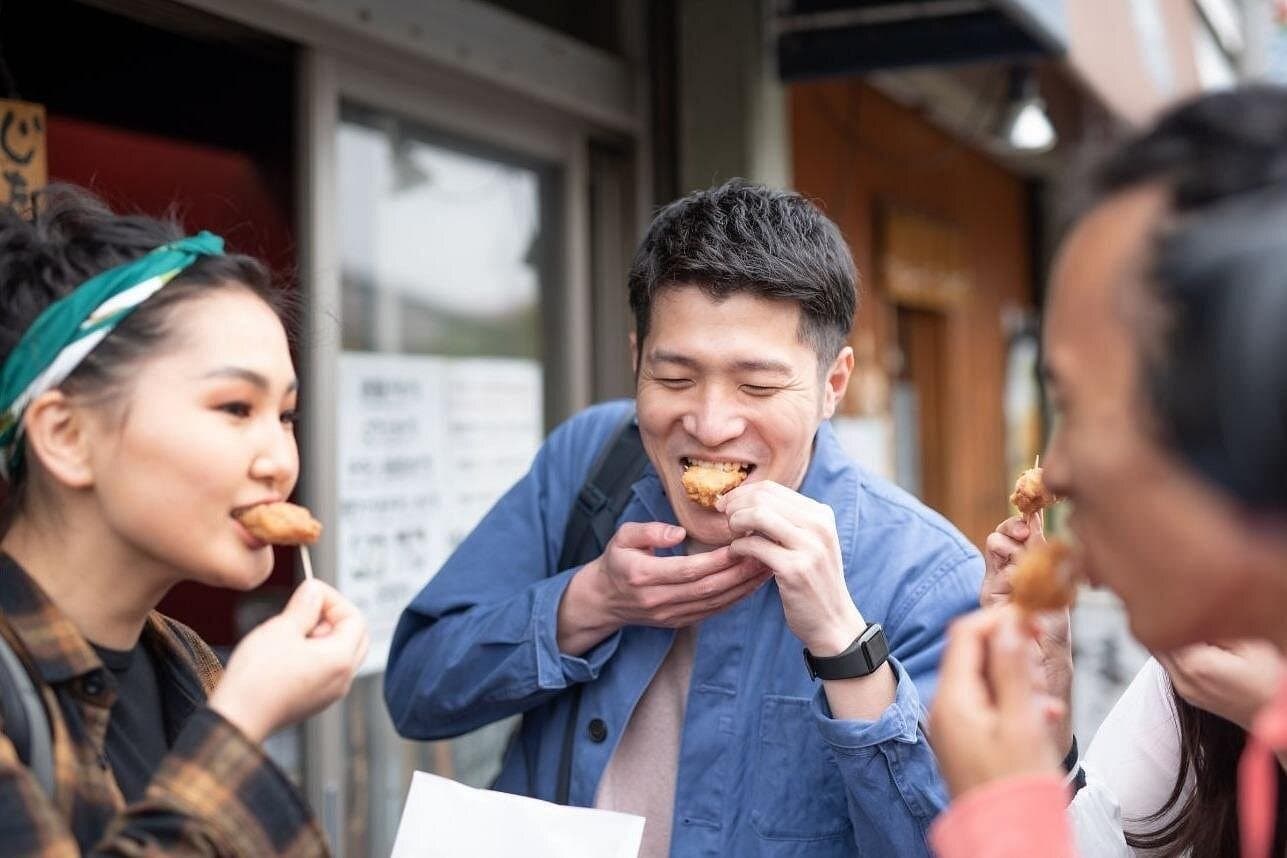 Outdoor Food Tour in LA's Thai Town by Delicious Dish Tours
