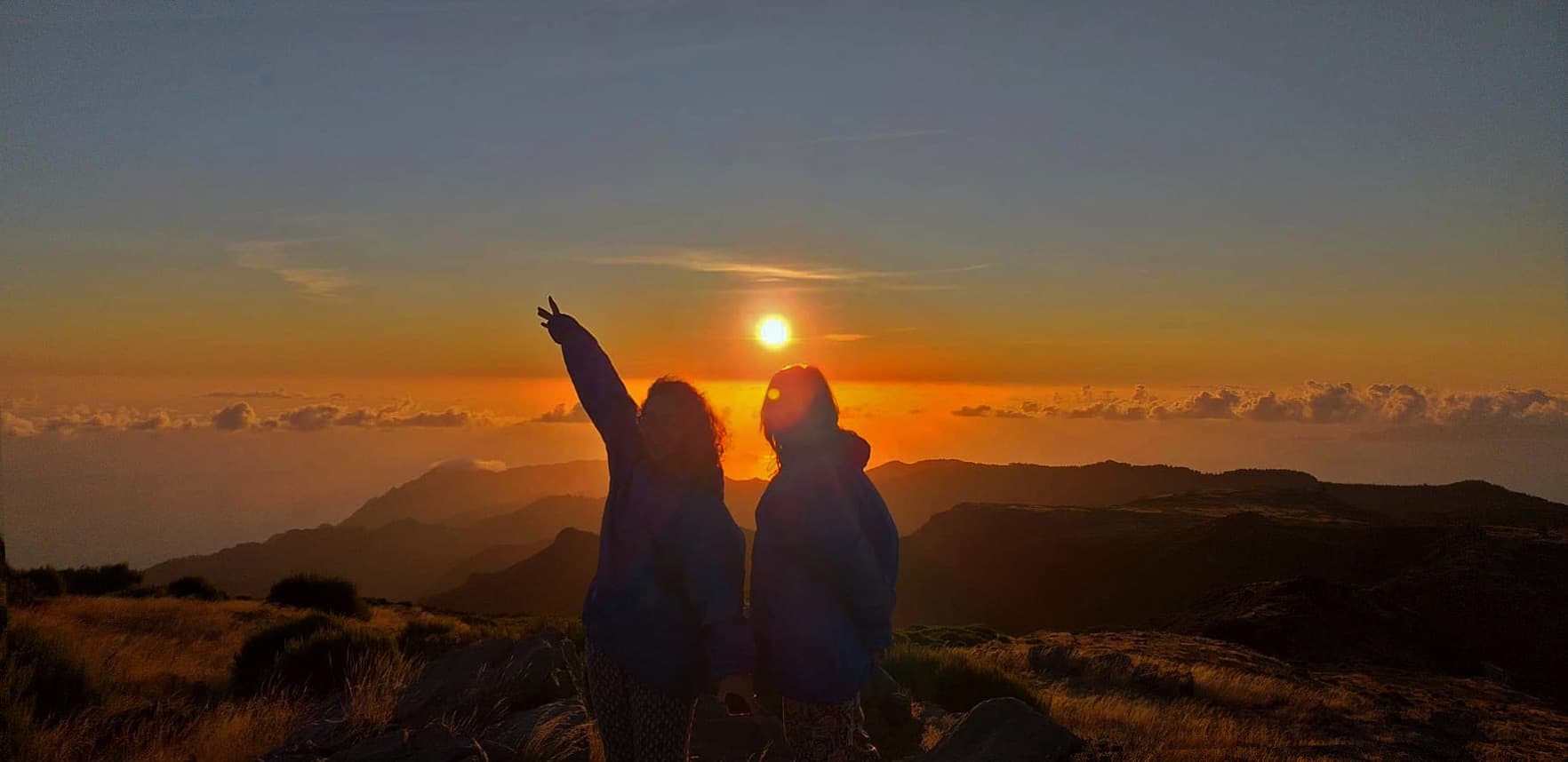 Sunrise at Pico do Areeiro: Madeira 4x4 Sunrise Tour from Funchal