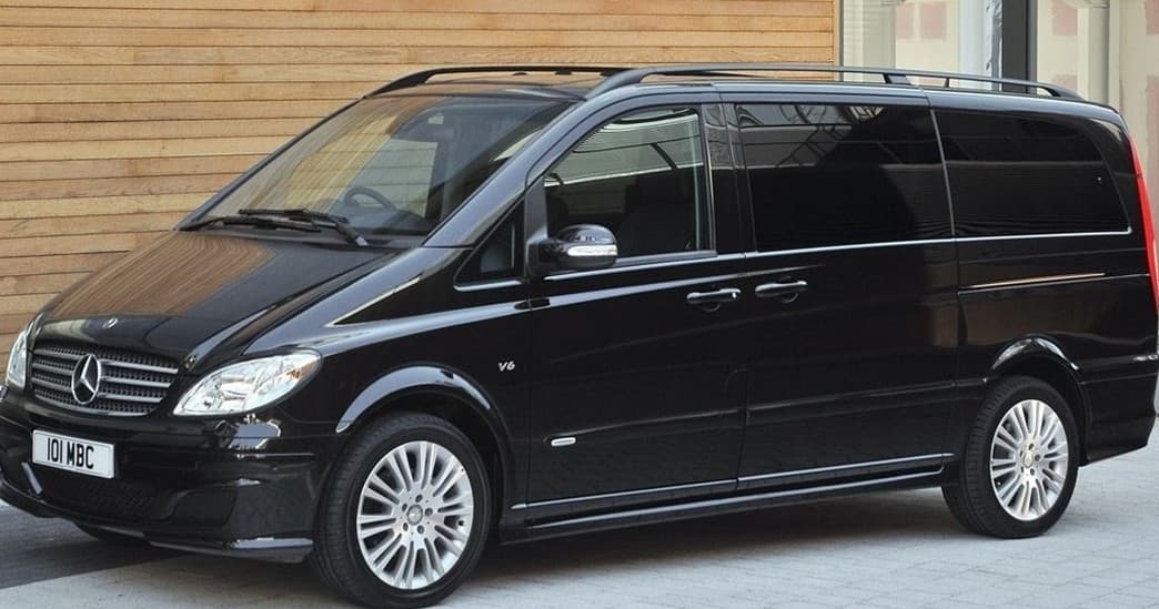 Private Lisbon Airport Transfer with Top Ten Tours
