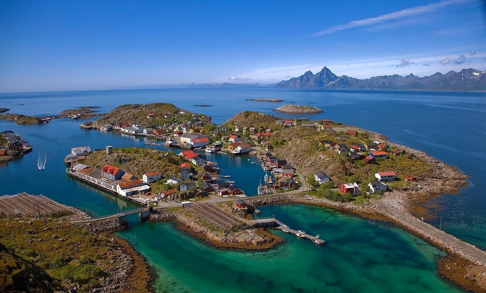 Sail to Skrova: Lofoten Day Cruise aboard Arctic Queen