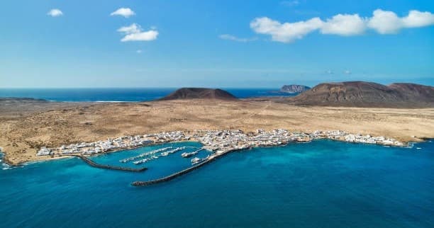 Land Adventures & Wildlife Tour of La Graciosa with H2O Sports Lanzarote