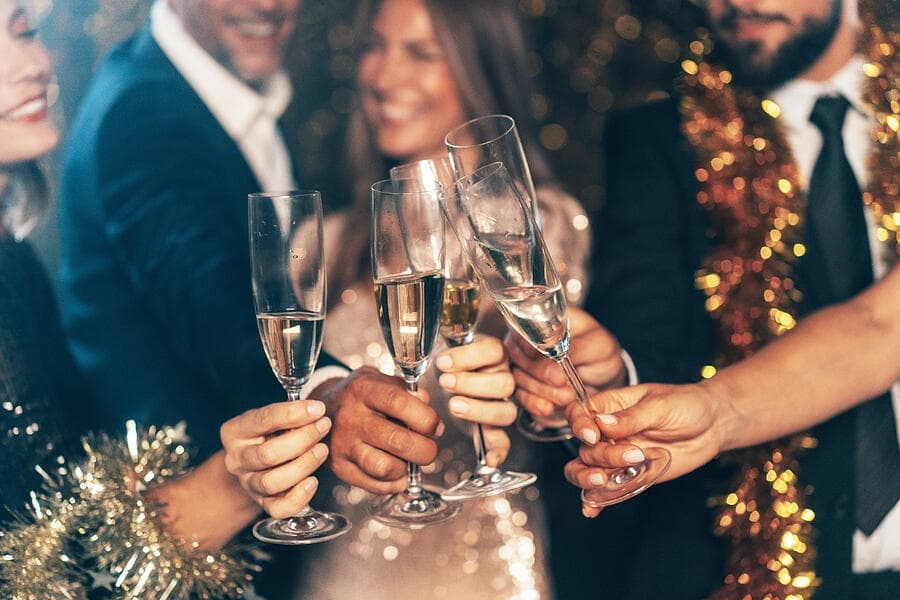 NYE VIP Lounge at Drafts Sports Bar & Grill — Orlando New Year's Celebration photo 1
