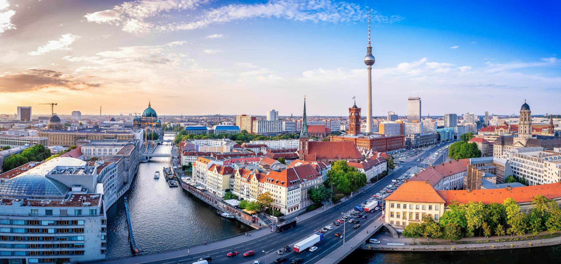 Berlin History Walk with Walkative! City Tour