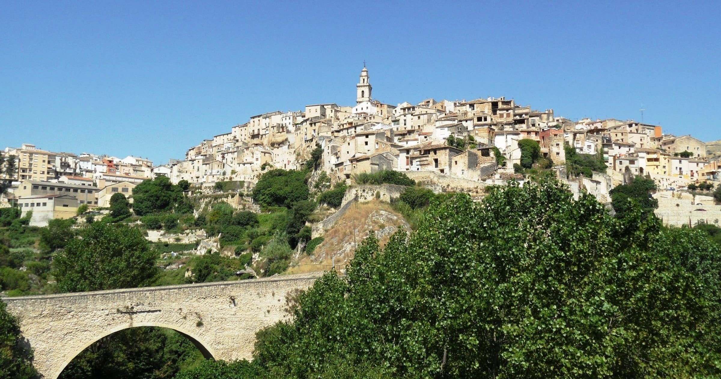 Discovering Spain: Bocairent Medieval Tour from Valencia
