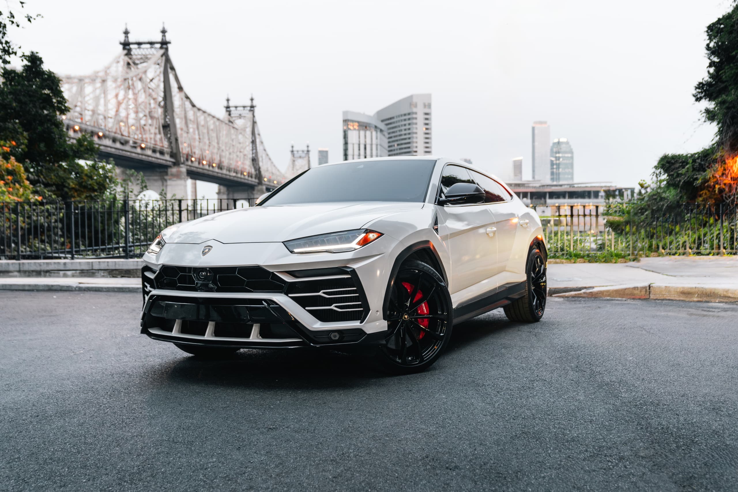 Luxury Car Rental Experience with Lamborghini Urus in the City