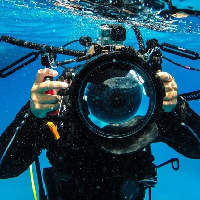 Water Activities & Nike Diving at Isola Bella: Underwater Photography Adventure