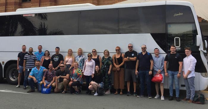 Luxurious Gold Coast Transfers with Cooee Tours