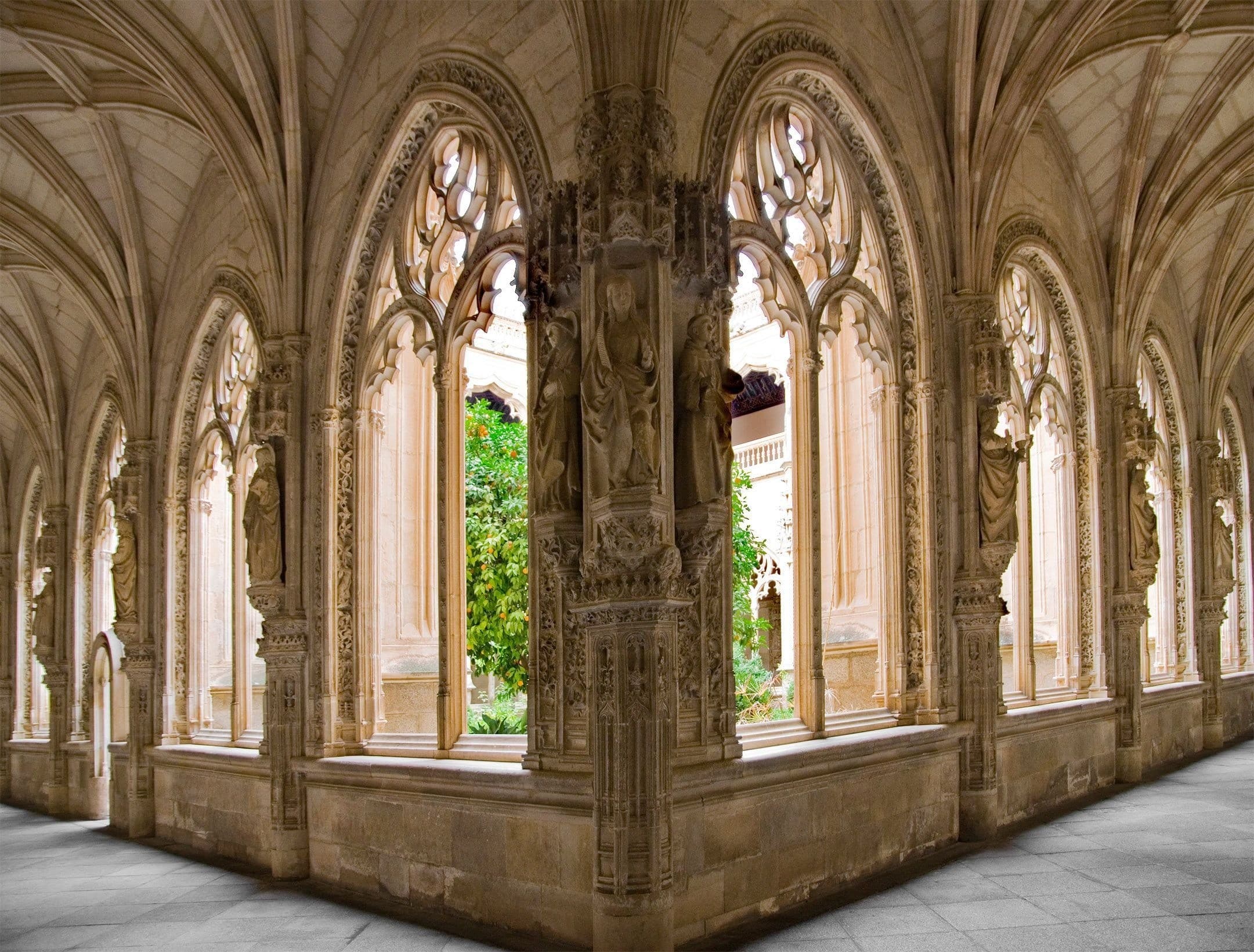 Private 2-Hour Toledo Walking Tour: Cathedral, Alcázar & Hidden Alleys photo 2
