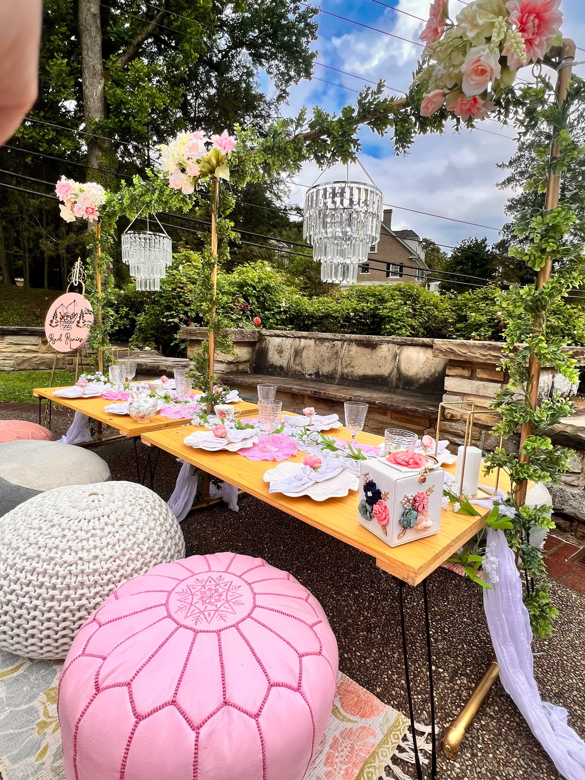 Mid Summer Night Soirée: Picnic & Perfume Bar | Events in Huntington | Food Tour