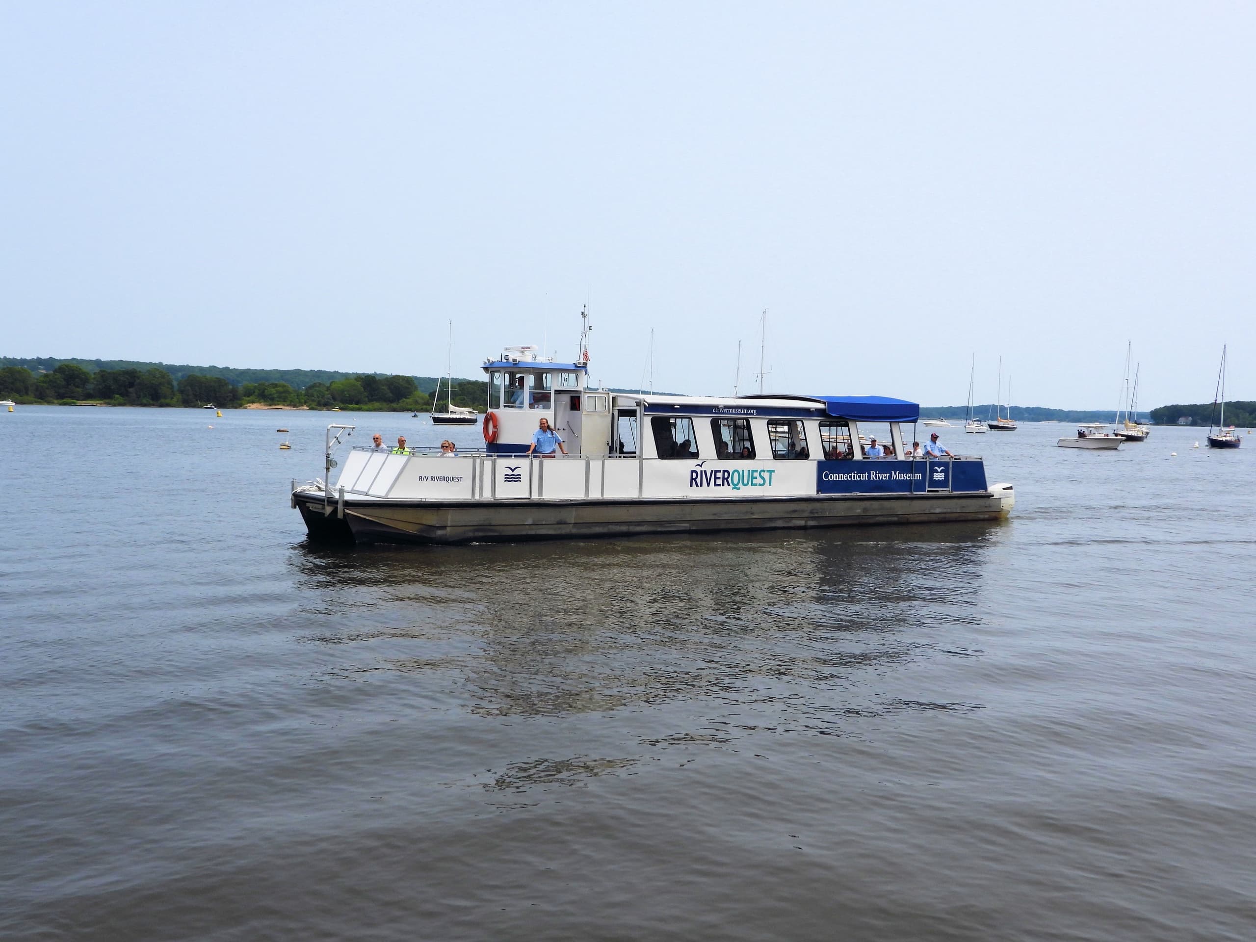 RiverQuest 90 min Sightseeing Cruise in Essex, CT