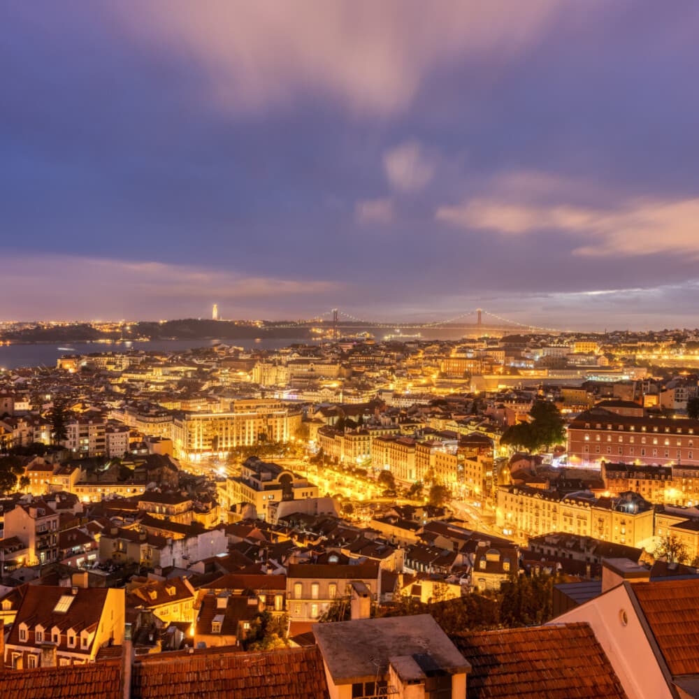 Lisboa Tapas & Sunset: Alfama Walk, Tejo Sunset Cruise & Portuguese Tapas