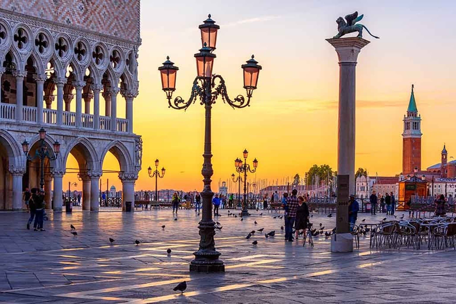 Venice in Two Hours: Walking Tour from Grand Canal to Doge’s Palace photo 1