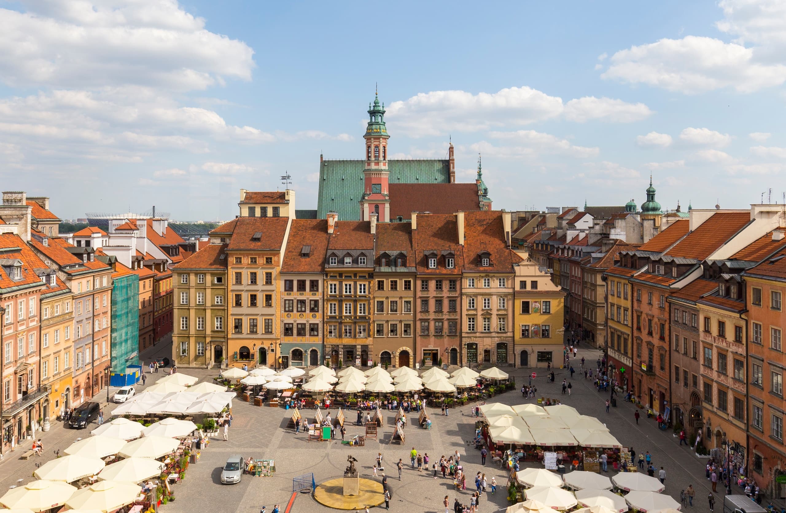 Old Town Market Square Warsaw, guided walking tour through plaza