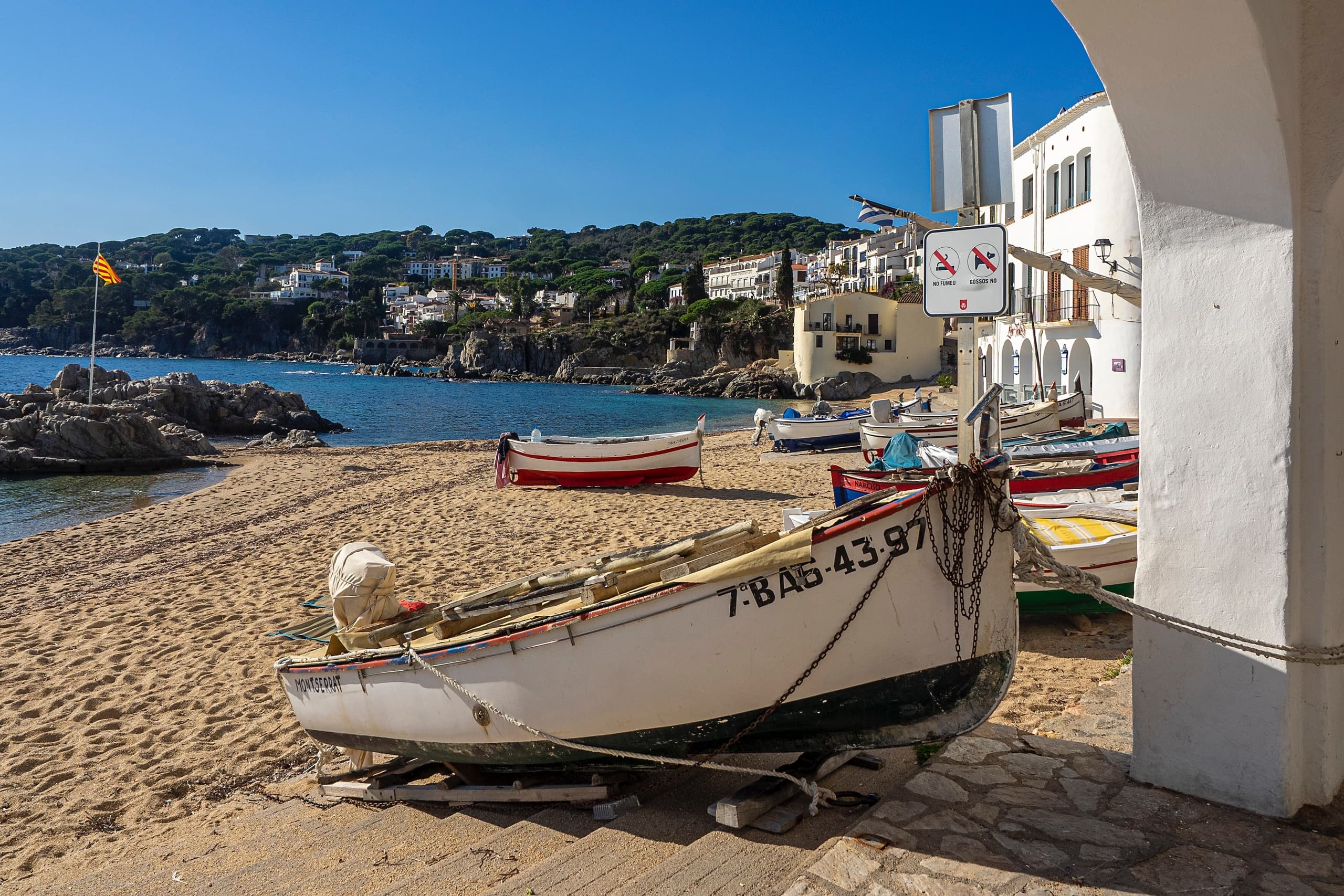 Land Adventures: Hiking Costa Brava Coves & Beaches with One Life, Hike It