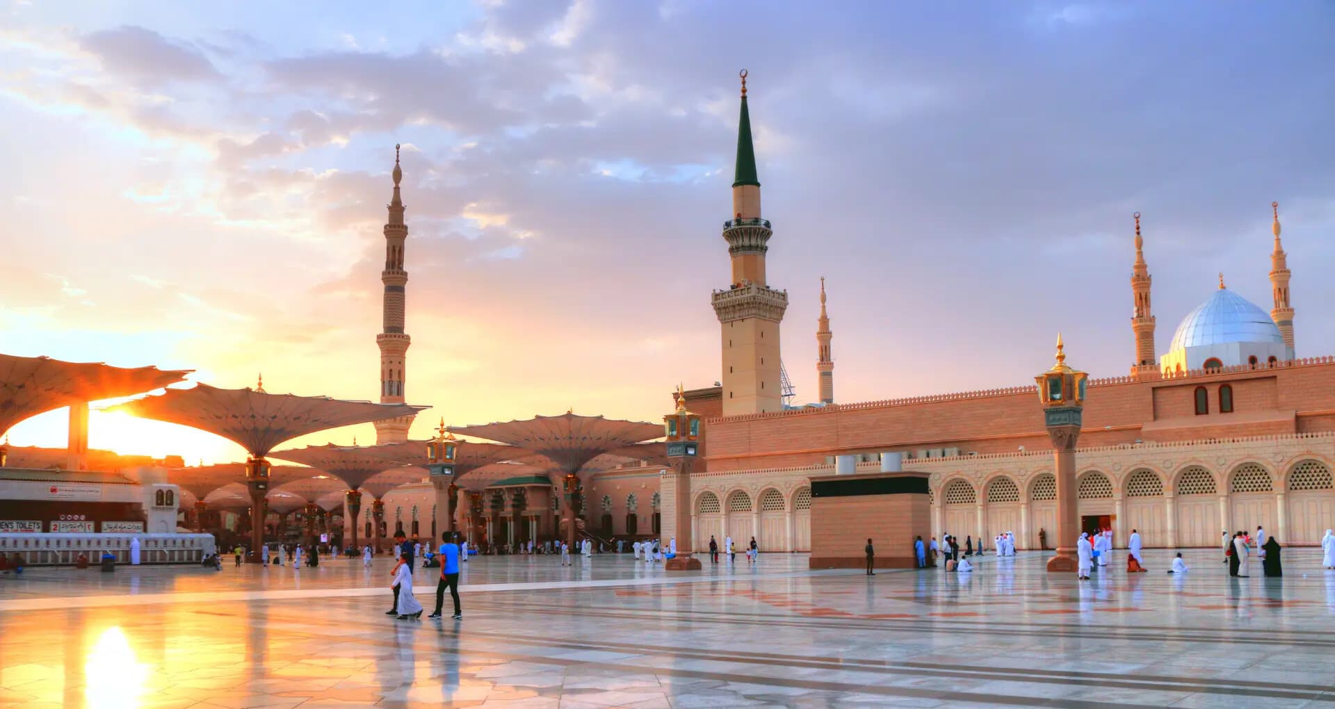 Sandstone Cathedrals to Highland Terraces: Saudi Arabia Wonders Luxury Tour photo 1