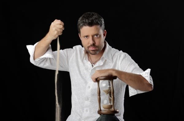 Two-Magician Showdown: Reynold Alexander's Interactive Magic Duel in Glenside