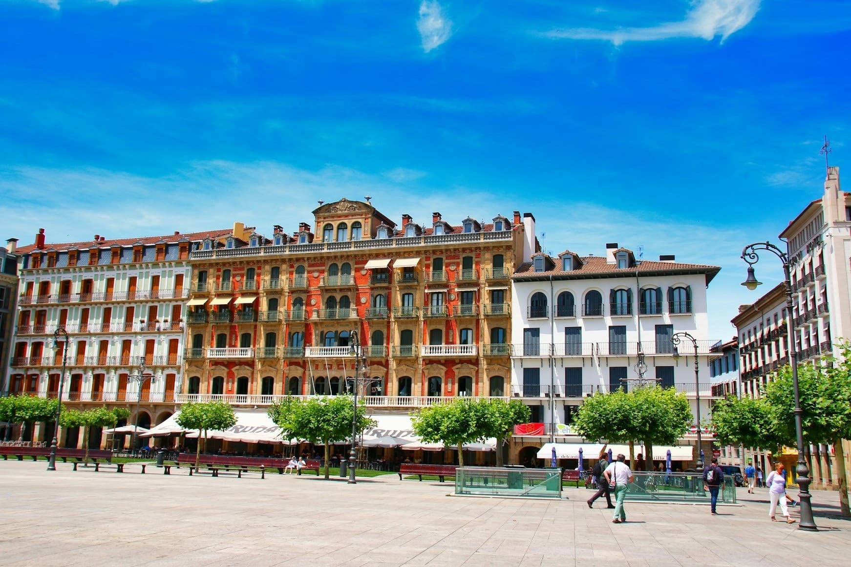 Private Transfer from Pamplona to San Sebastián (Donostia) — 1h 15m Door-to-Door Comfort