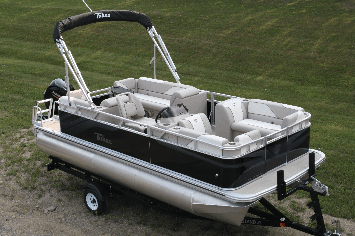 7 Passenger Pontoon on Pokegama: Cruise Grand Rapids Lakes