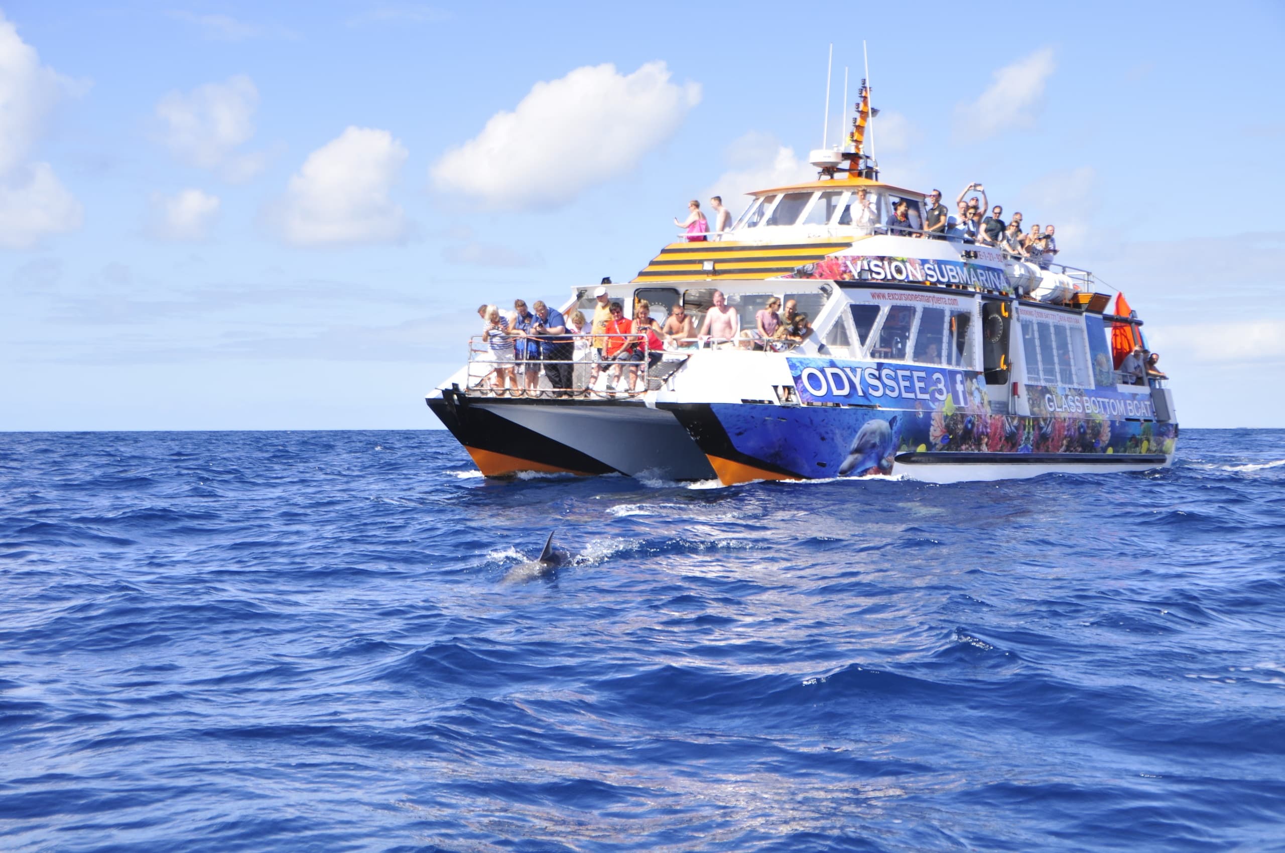 Tour a bordo del catamarán Odyssee 3 por la costa de Fuerteventura | Water Activities in Las Palmas, Gran Canaria