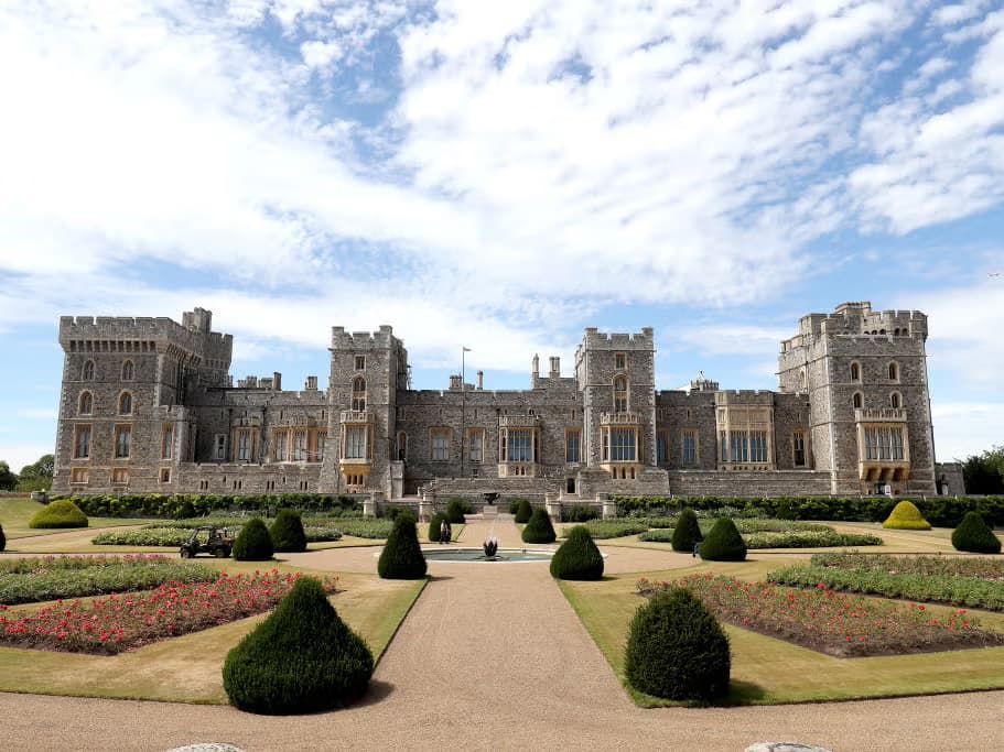Private Windsor Castle Day Trip from London: Chauffeur, Thames Cruise & Eton photo 1
