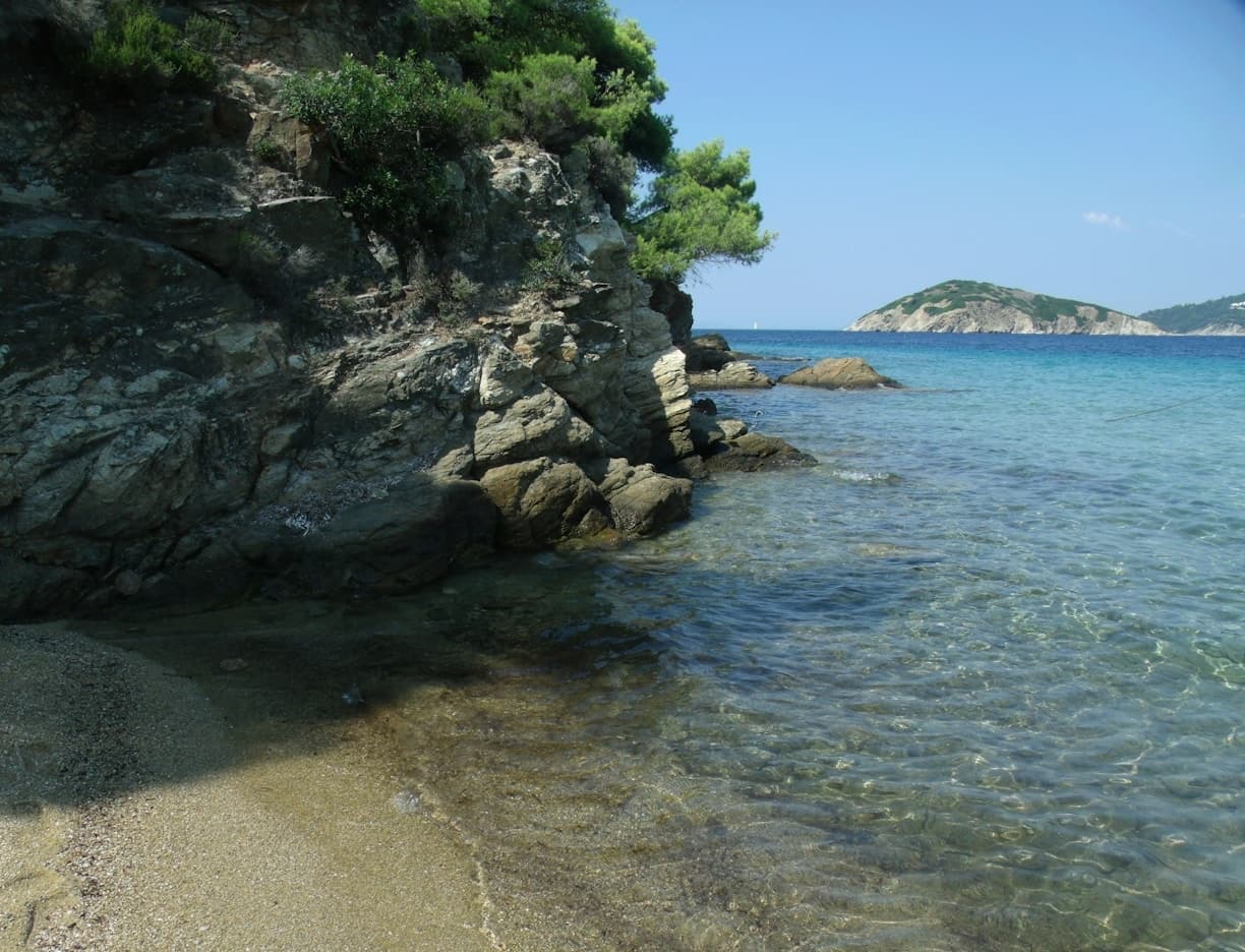 Private Mamma Mia Boat Tour: Half-Day Cruise to Lalaria, Tripia Petra & Skopelos